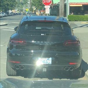 Meet your Posher, Hoa